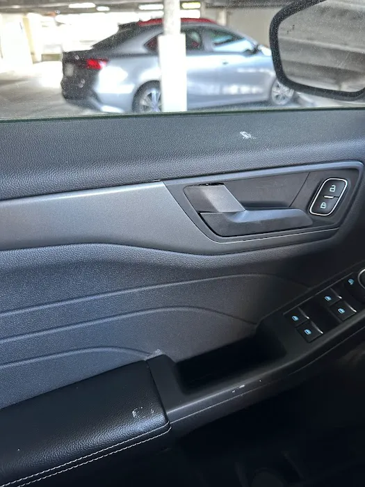 Avis Car Rental Picture 10