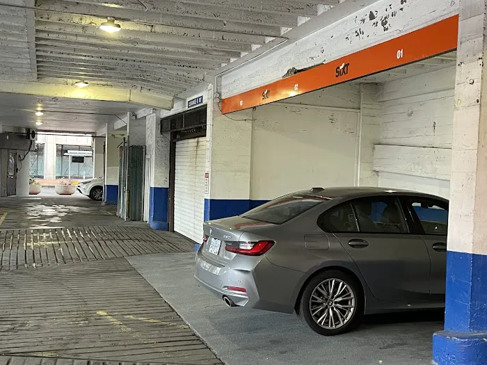 SIXT Rent a Car Portland Downtown Picture 4