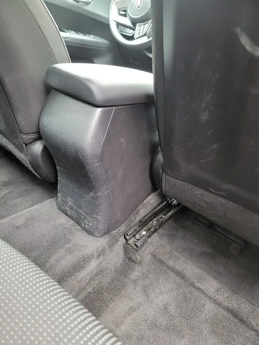 Avis Car Rental Picture 3