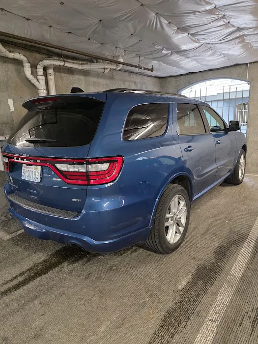 Budget Car Rental Picture 4