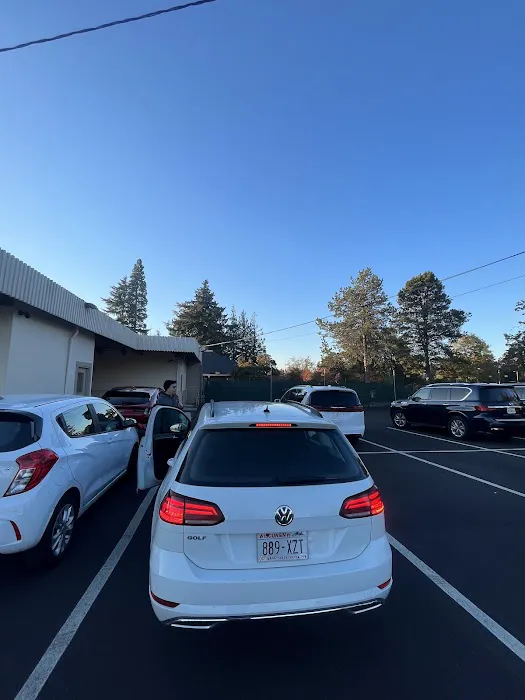 Avis Car Rental Picture 3