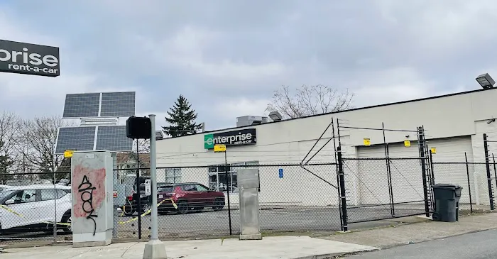 Enterprise Rent-A-Car Picture 3