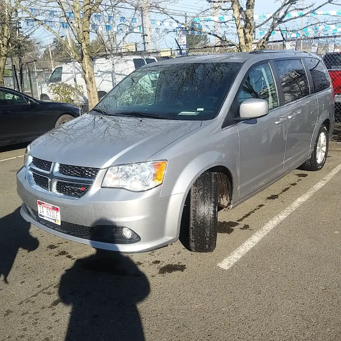 Enterprise Rent-A-Car Picture 4