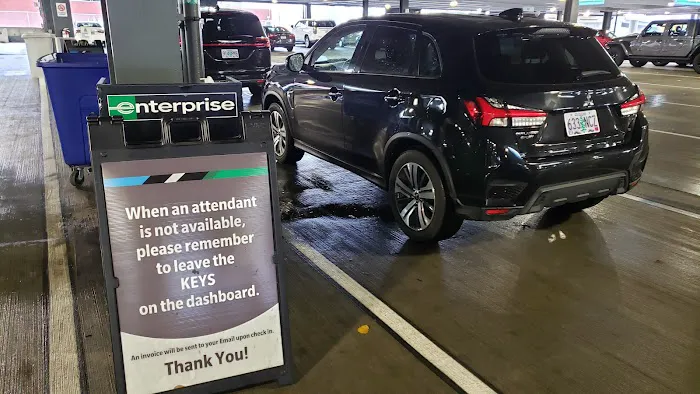 Enterprise Rent-A-Car Picture 10