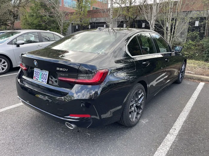 SIXT Rent a Car Portland Int Airport Picture 3