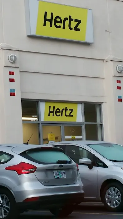 Hertz Car Rental - Tigard - Southwest Pacific Highway Picture 6