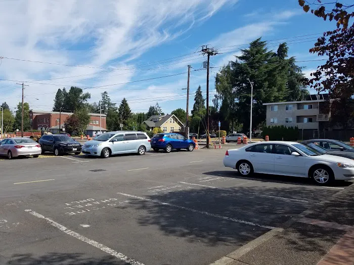 Hertz Car Rental - Beaverton - Southwest Farmington Road Picture 10