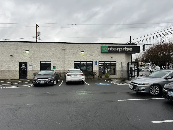 Enterprise Rent-A-Car Picture 2