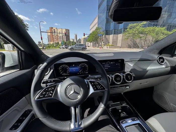 SIXT Rent A Car Minneapolis Downtown Picture 5