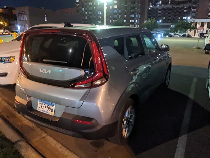 Budget Car Rental Picture 1