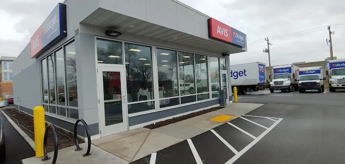 Avis Car Rental Picture 1