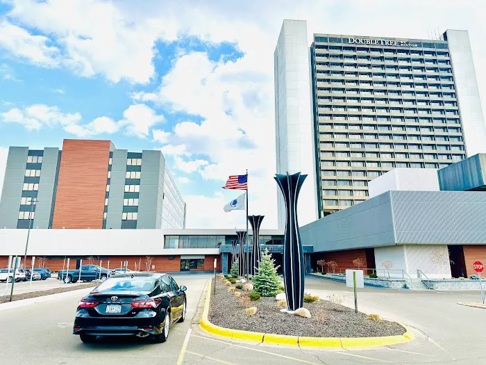 Cargreen Rent a Car - MSP Airport Picture 2