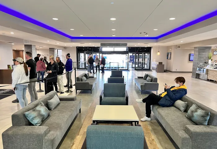 Cargreen Rent a Car - MSP Airport Picture 9