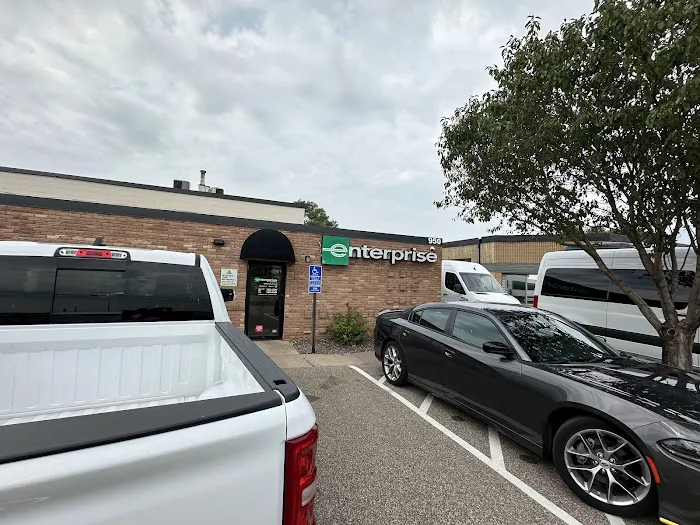 Enterprise Rent-A-Car Picture 3
