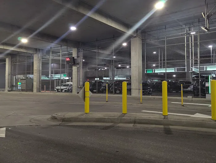 Terminal 2 Car Rentals Picture 1