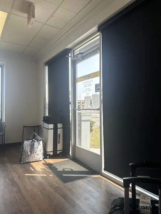 Hertz Car Rental - Brooklyn Center - Brooklyn Boulevard Picture 10