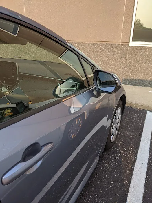 Hertz Car Rental - Lakeville - Crystal Lake Automotive Hle Picture 1