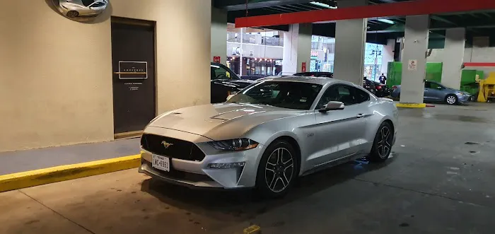 Budget Car Rental Picture 9