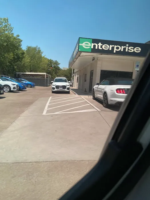 Enterprise Rent-A-Car Picture 2