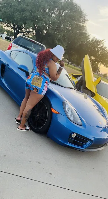 Roma Exotics - Luxury Car Rentals Picture 10