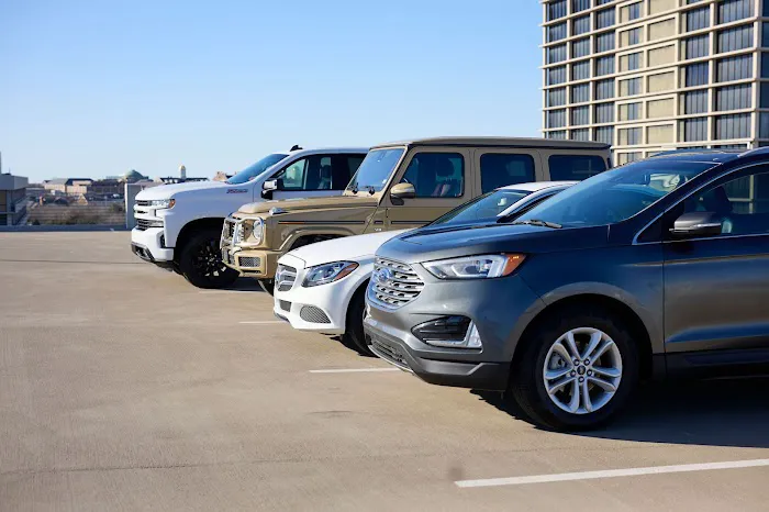 Quick-N-Izzy Car Rentals Picture 5