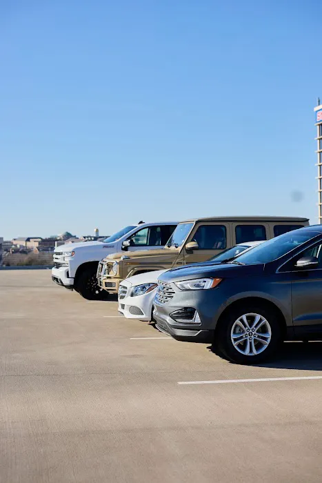 Quick-N-Izzy Car Rentals Picture 1
