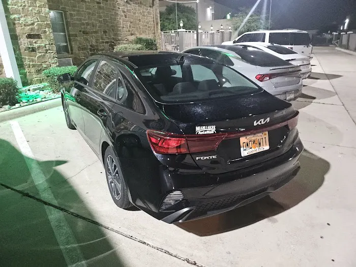 Thrifty Car Rental - Dallas - Love Field Airport Picture 5