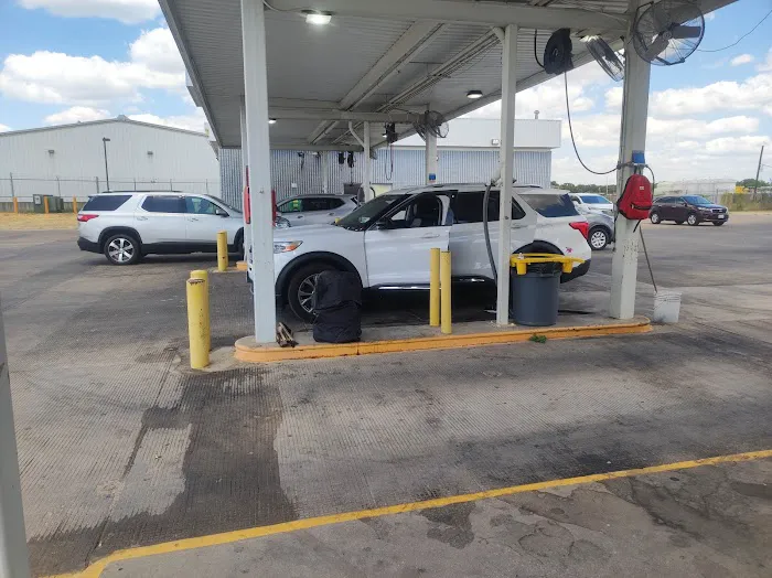 Dollar Car Rental - Dallas - Love Field Airport Picture 10
