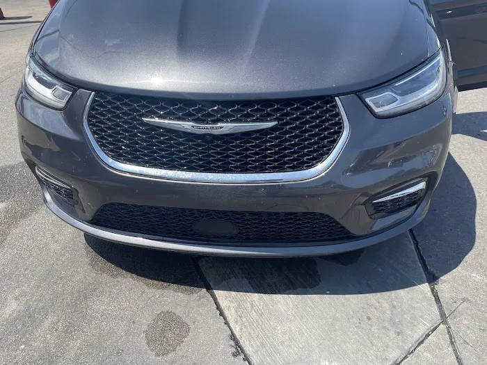 Avis Car Rental Picture 3