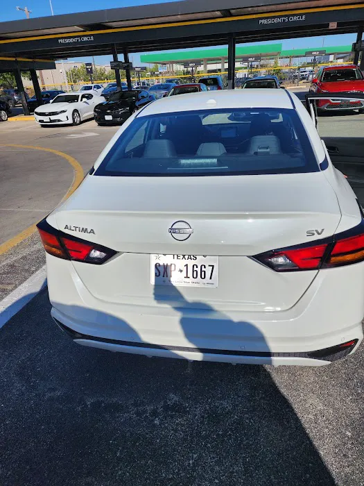Hertz Car Rental - Dallas - Dallas Love Field Airport (DAL) Picture 4