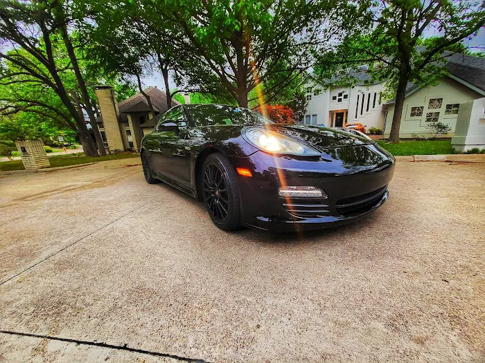 Executive Class Rentals Picture 6