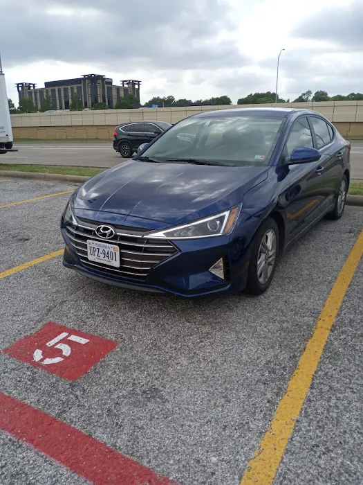 Avis Car Rental Picture 4