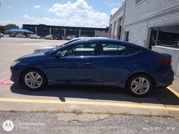Avis Car Rental Picture 7
