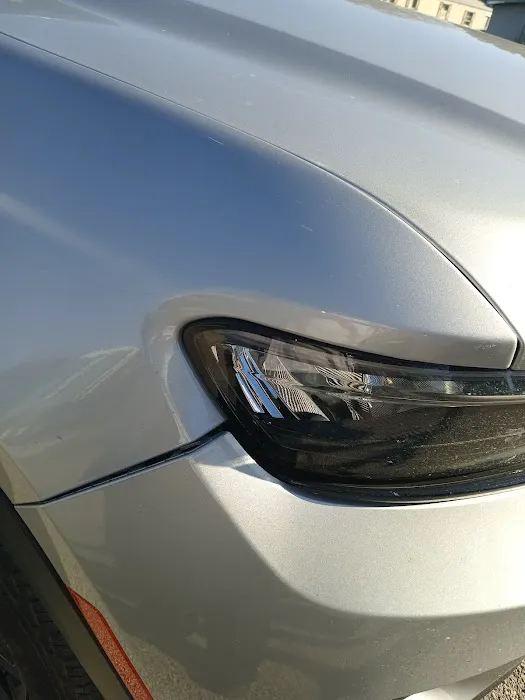 Avis Car Rental Picture 4