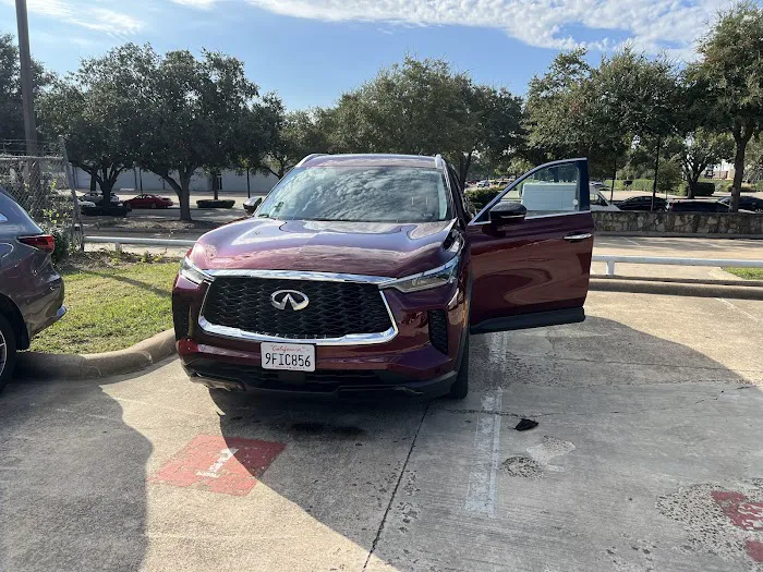 Avis Car Rental Picture 9