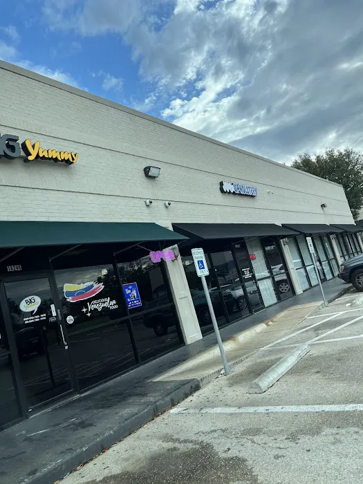 Hertz Car Rental - Addison - Midway Road Picture 1