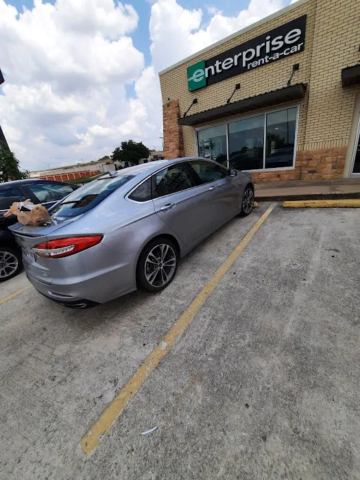 Enterprise Rent-A-Car Picture 10