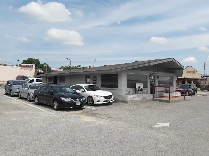 Avis Car Rental Picture 3