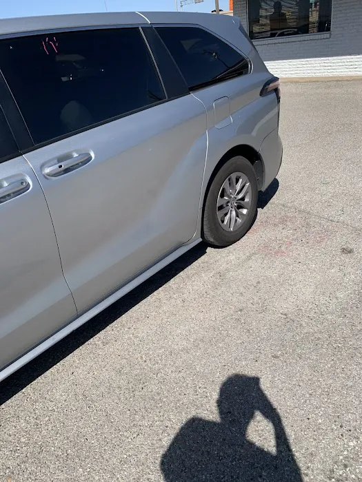 Avis Car Rental Picture 10