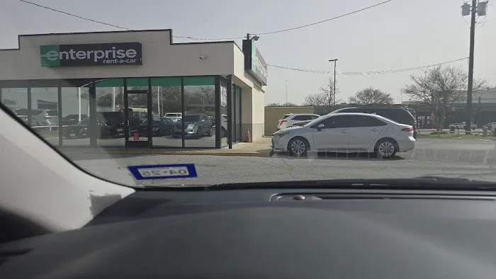 Enterprise Rent-A-Car Picture 2