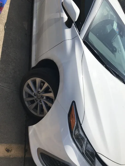 Budget Car Rental Picture 2
