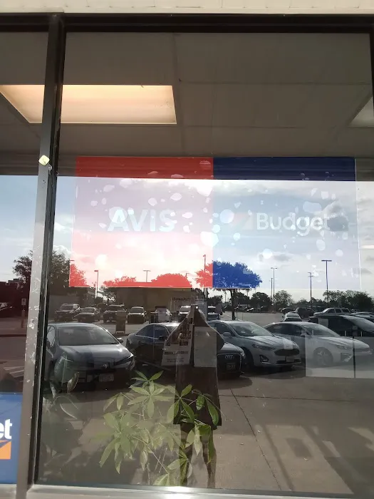 Avis Car Rental (MQ7) Picture 10