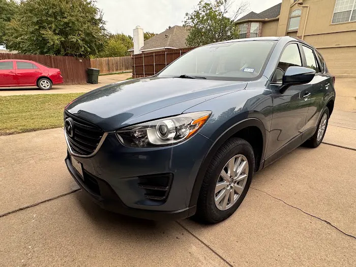 Family Car Rental Picture 8