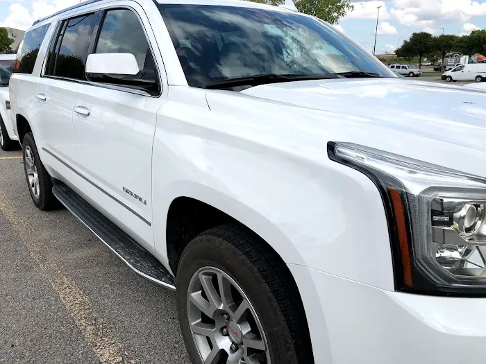 Avis Car Rental (Inside Walmart) W5V Picture 5
