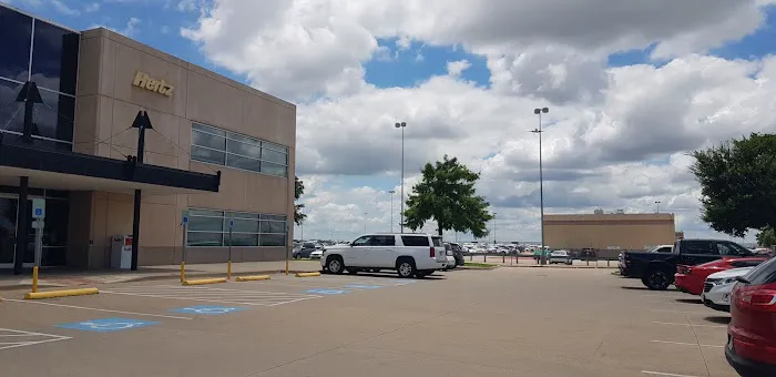 DFW HEADQUARTERS Picture 5