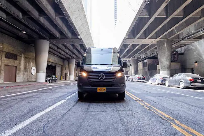 Bandago Van Rental Picture 9
