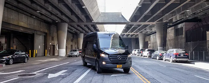 Bandago Van Rental Picture 8