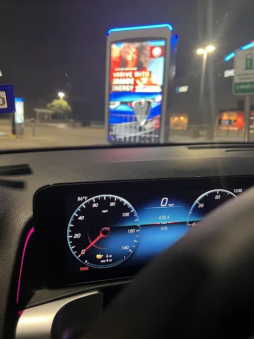 Avis Car Rental Picture 7