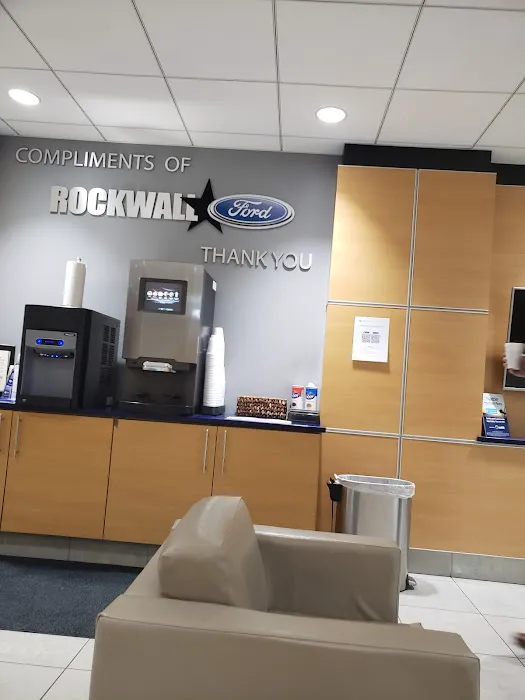 Hertz Car Rental - Rockwall - 990 West I-30 Picture 4