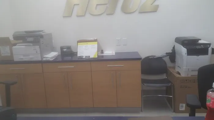 Hertz Car Rental - Rockwall - 990 West I-30 Picture 7